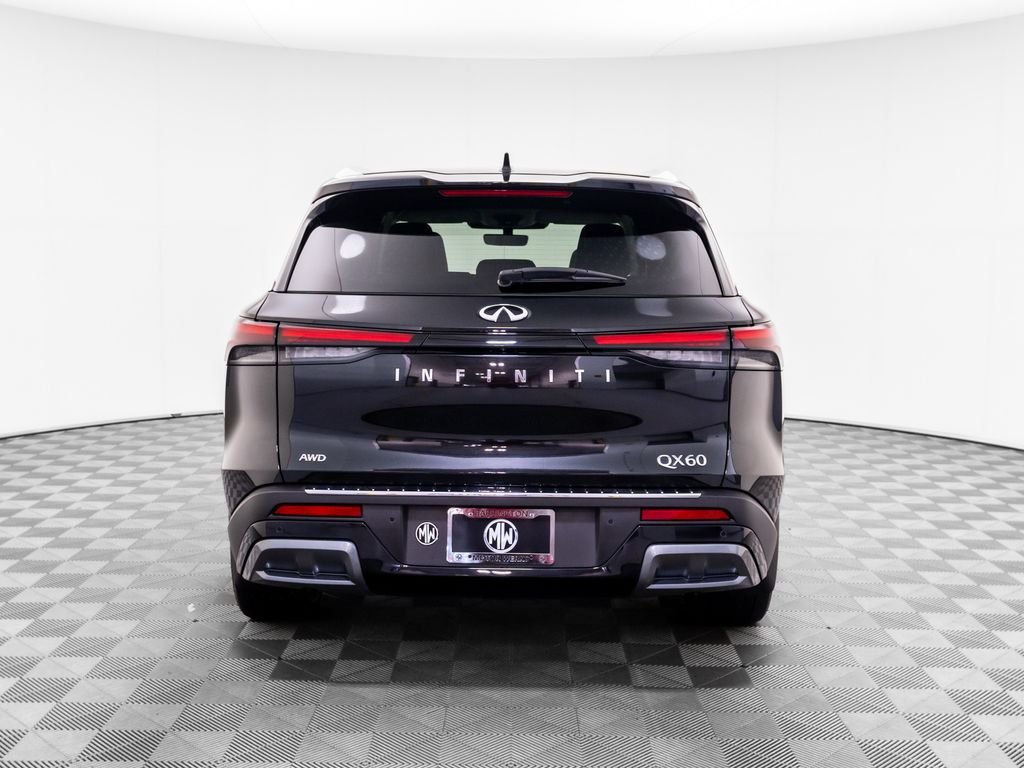 Used 2023 Mineral INFINITI Sensory image 5