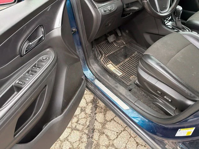 Used 2019 Deep Buick Preferred image 9