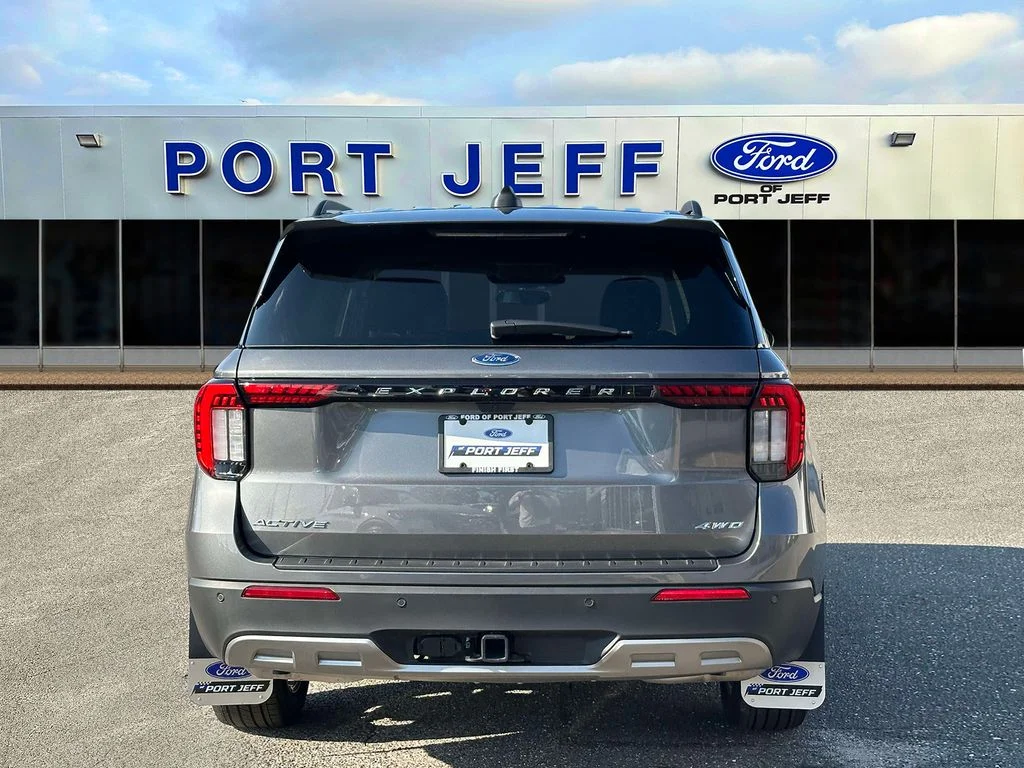 Used 2026 Gray Metallic Ford Active image 6