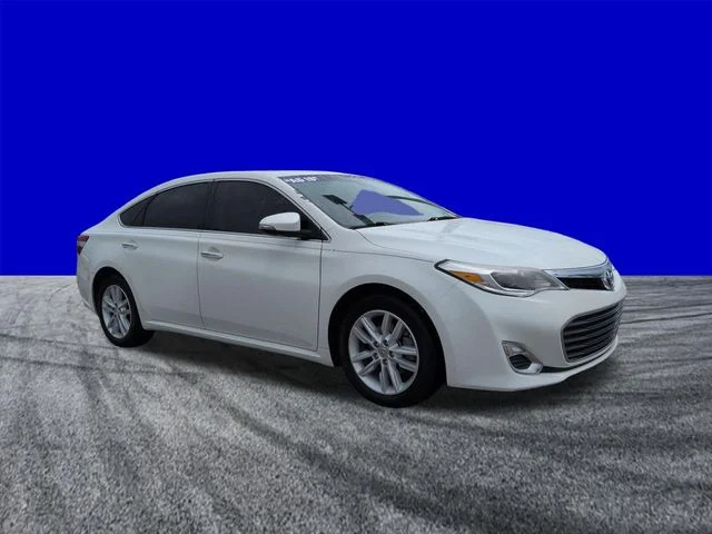 Used 2014 2014 TOYOTA AVALON BASE Toyota XLE Premium image 2