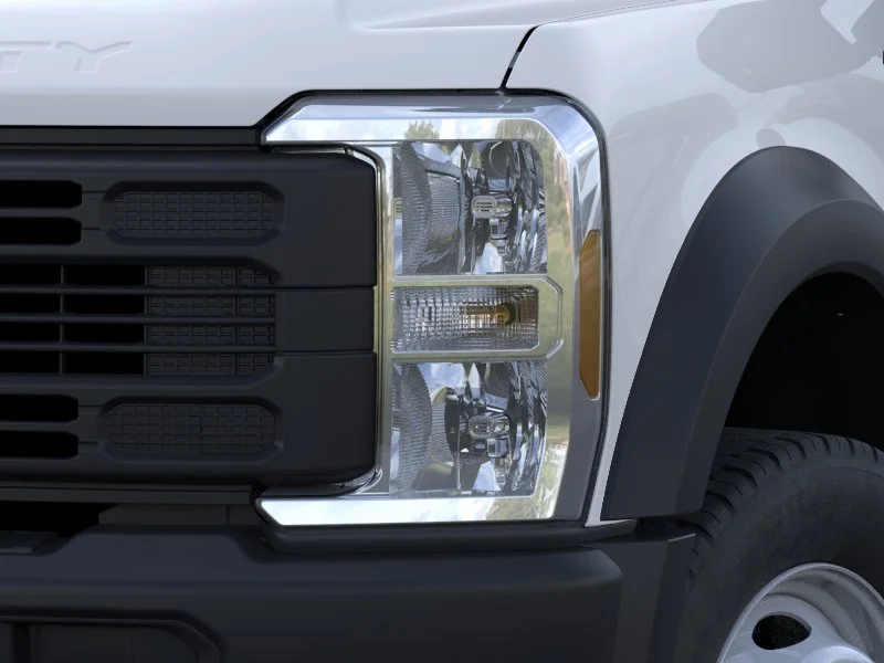 New 2025 Oxford White Ford F-550® XL image 35