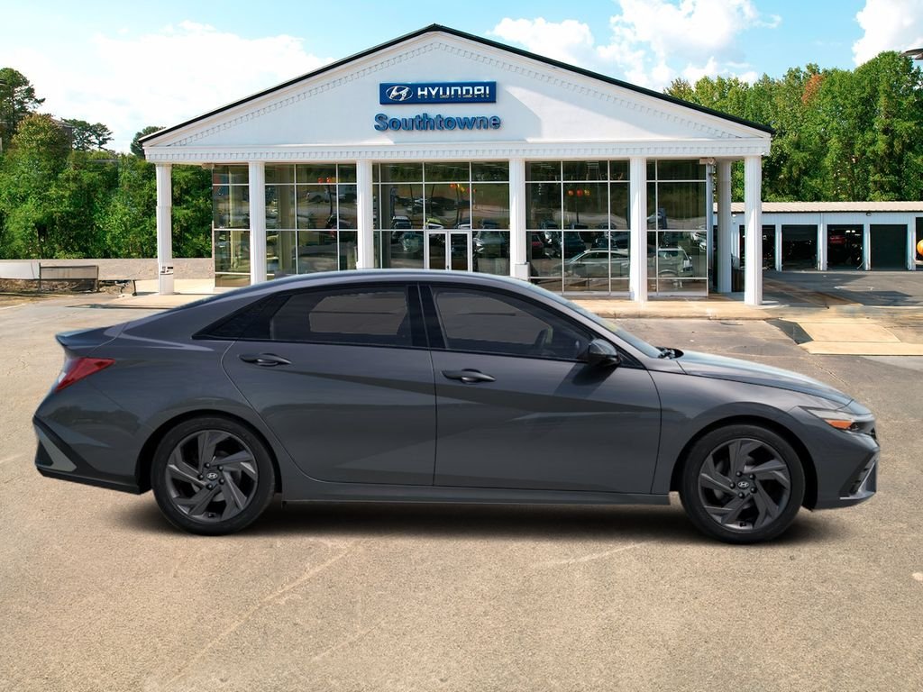 New 2026 Gray Hyundai SEL Sport Plus image 6