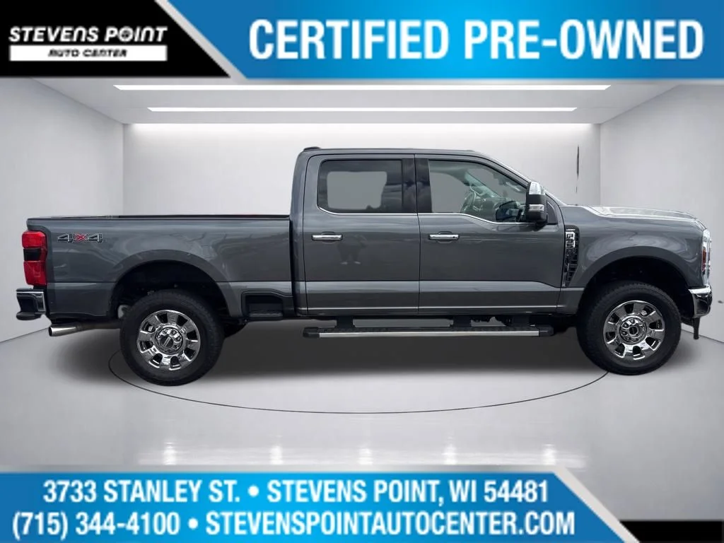 Used 2025 Carbonized Gray Metallic Ford Lariat image 10