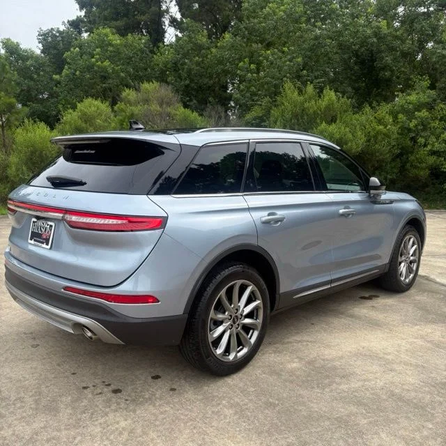 Used 2022 Blue Lincoln Standard image 6