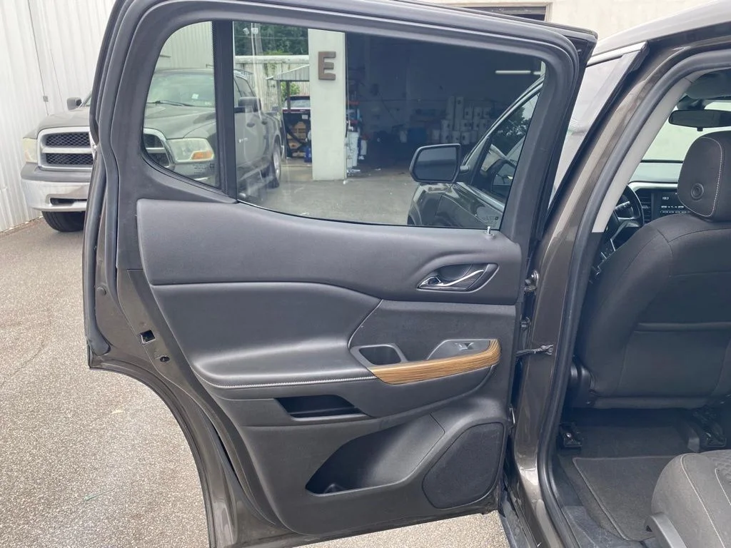 Used 2019 Gray GMC SLE-1 image 13