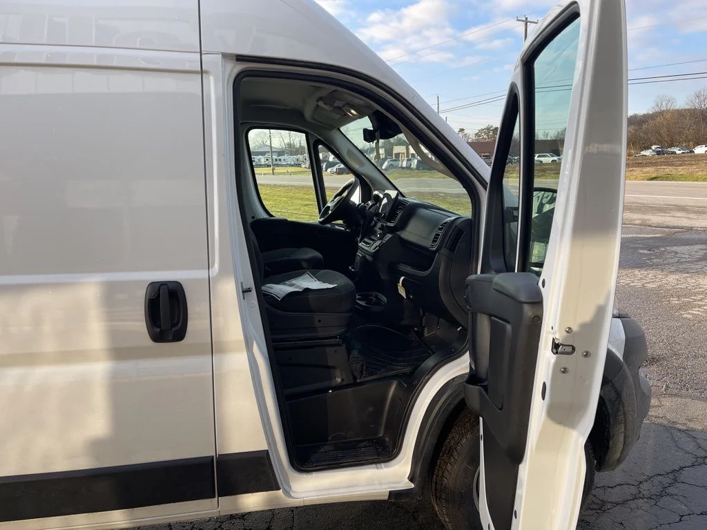 New 2025 Bright White Clearcoat RAM High Roof image 9