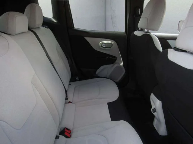 Used 2020 Blue Clearcoat Jeep Latitude image 11