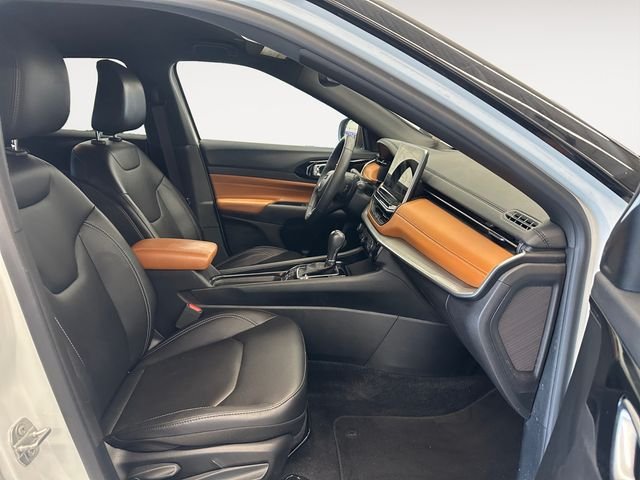 Used 2025 White Jeep Limited image 15