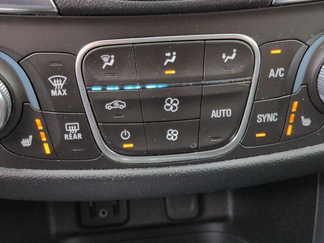 Used 2018 White Chevrolet LT image 16