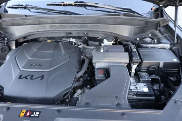 Used 2025 Black Kia EX X-Line image 47