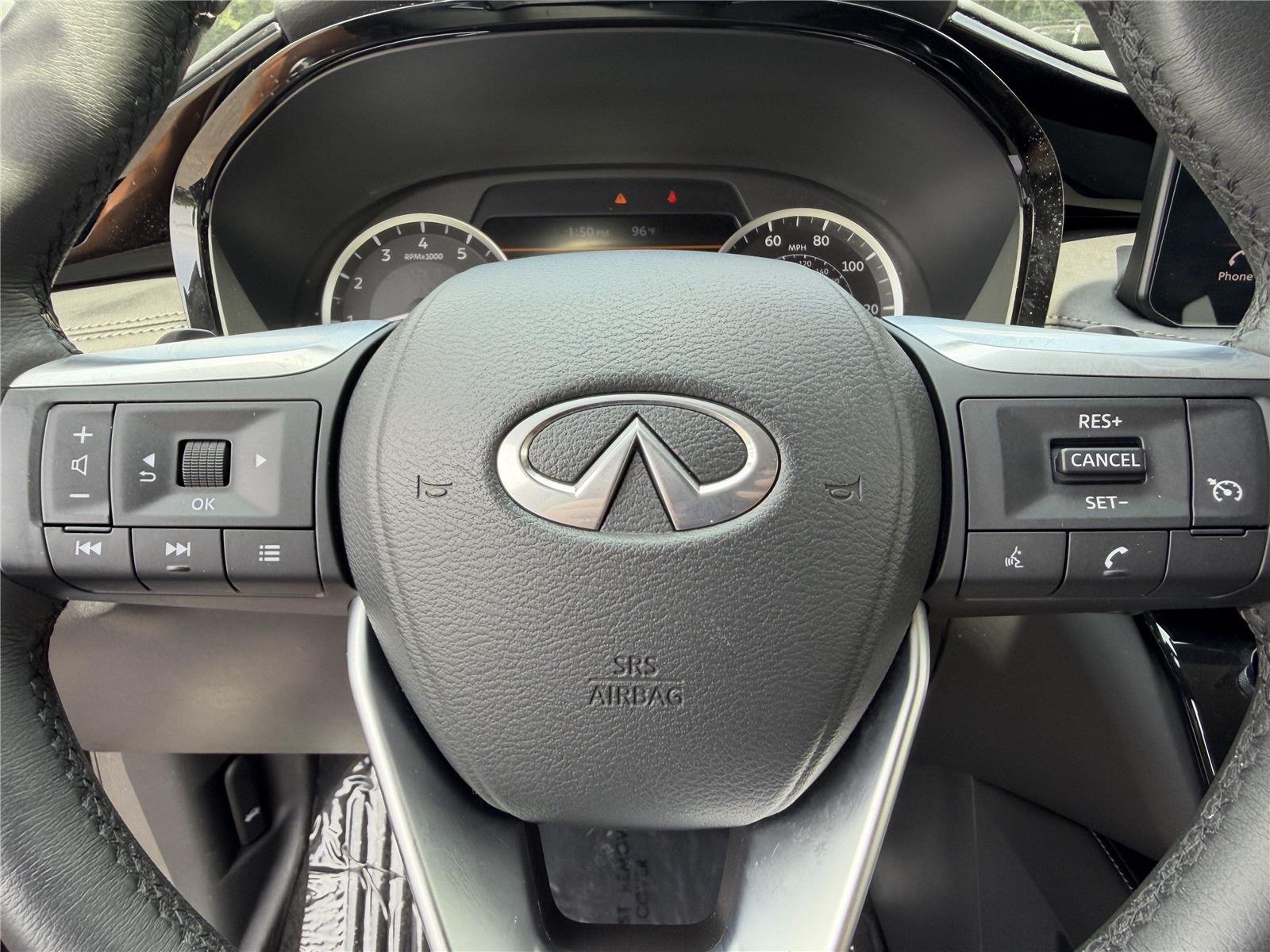 Used 2025 Mineral Black INFINITI PURE image 12