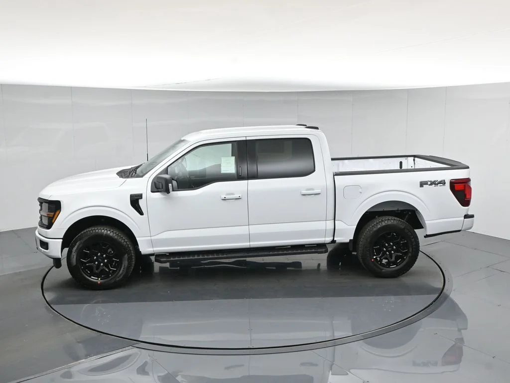 New 2026 Oxford White Ford XLT image 47