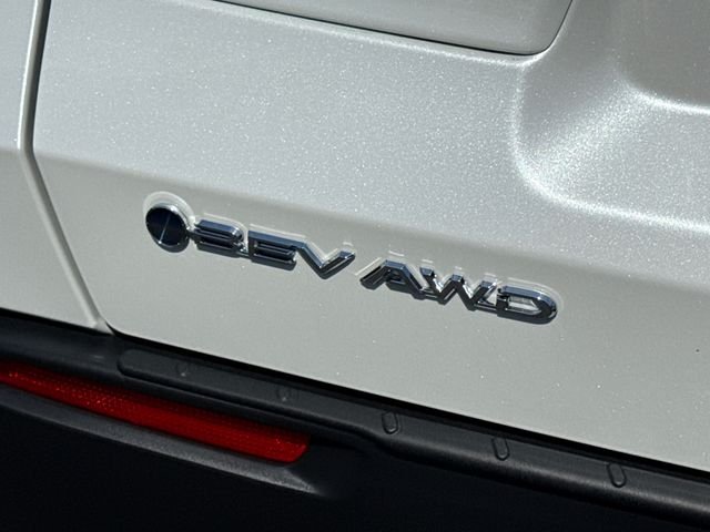 New 2026 Wind Chill Pearl <sup>1</sup> Toyota  XLE image 9