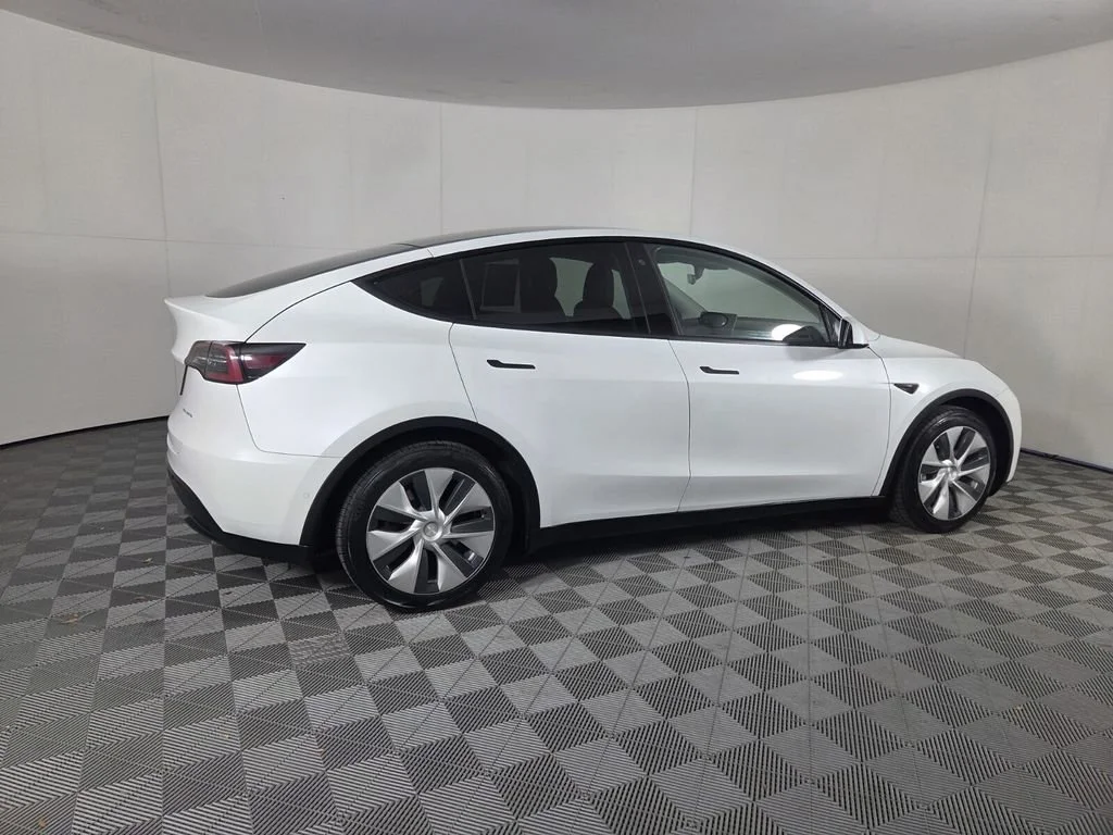 Used 2020 White Tesla Long Range image 6