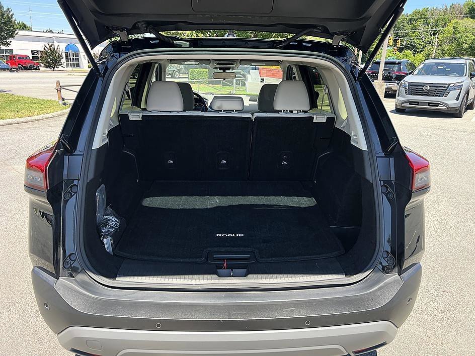 Certified Used 2023 Super Black Nissan SV image 15
