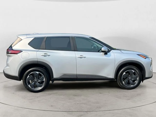 Used 2024 Silver Nissan SV image 6