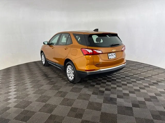 Used 2018 Orange Chevrolet LS image 9
