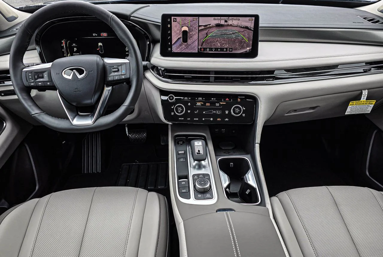 New 2027 MOONBOW BLUE INFINITI Luxe AWD image 31
