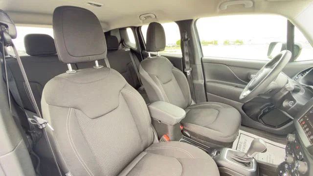 Certified Used 2023 Blue Jeep Altitude image 34