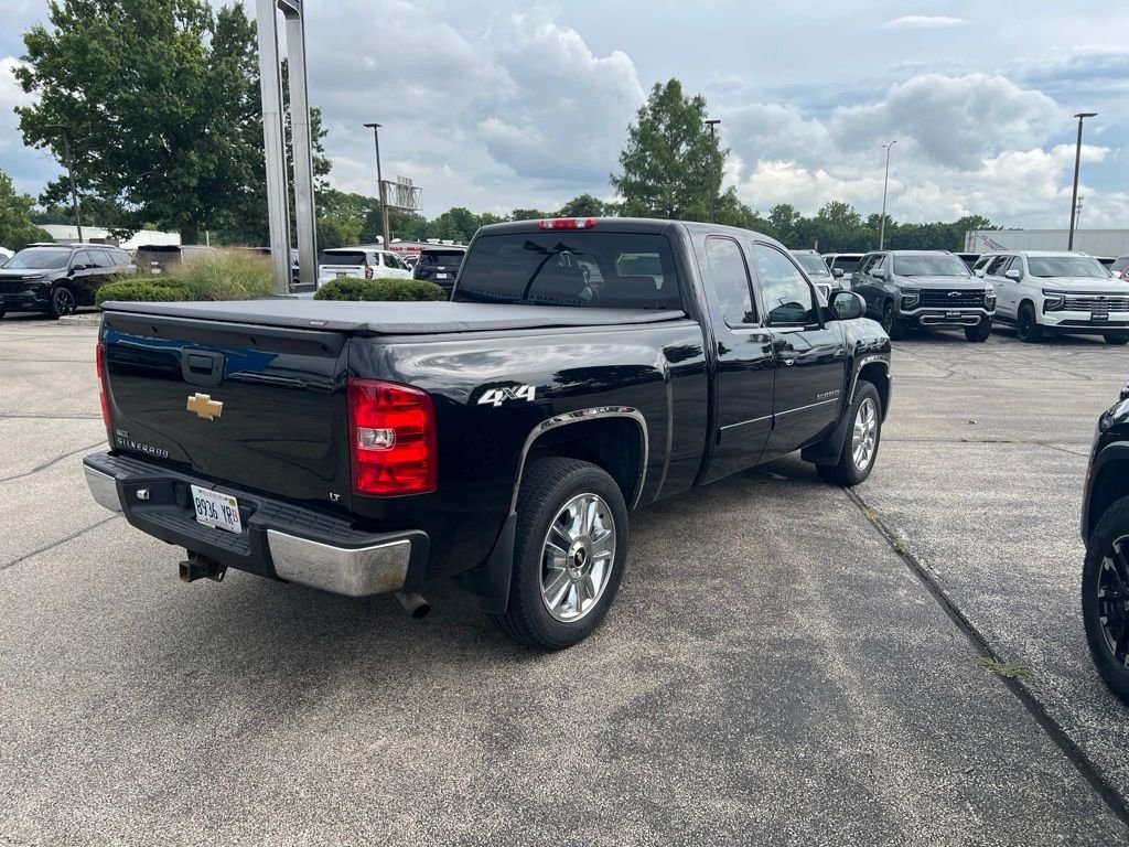 Used 2012 Black Chevrolet LT image 6