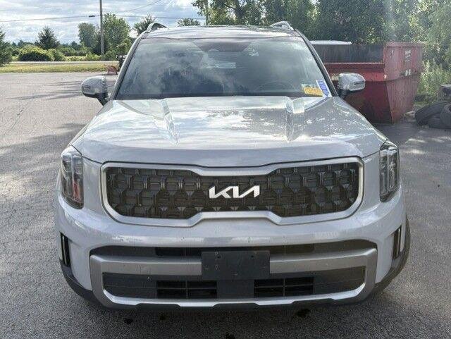 Used 2023 Wolf Gray Kia EX X-Line image 4