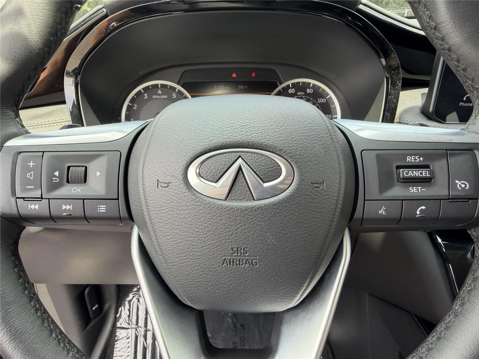 Certified Used 2025 Mineral Black INFINITI PURE image 12