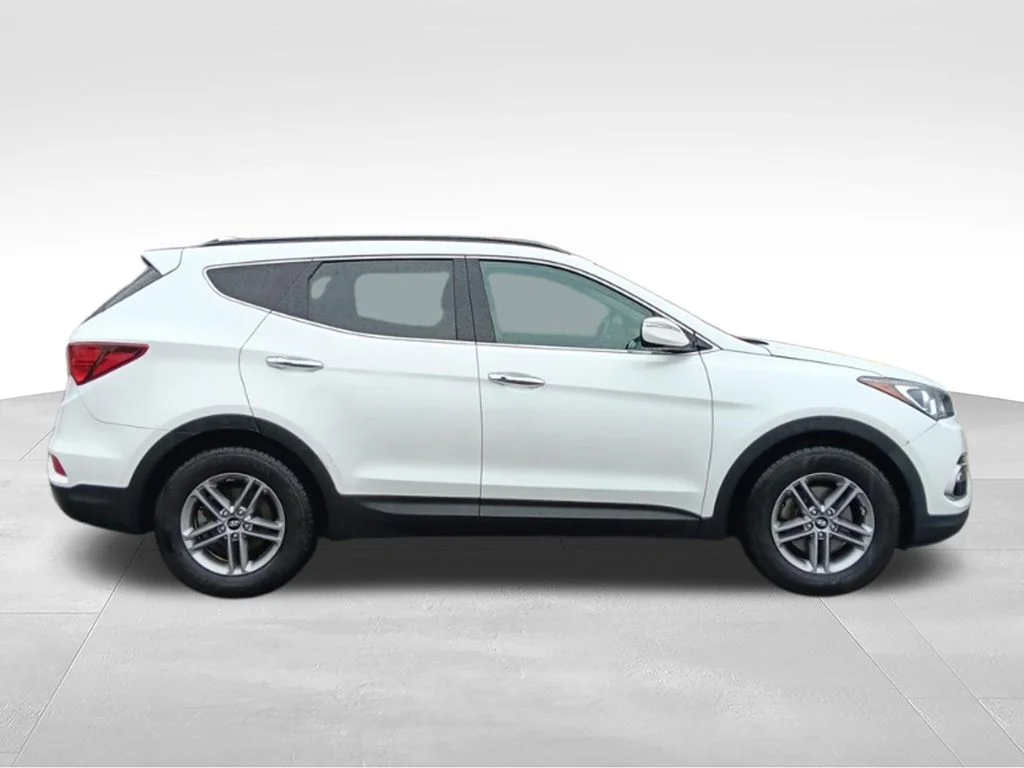 Used 2018 Pearl White Hyundai 2.4 Base image 7