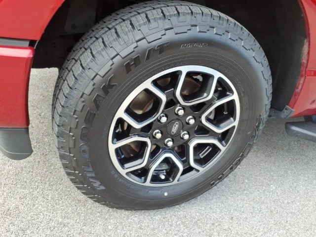 Used 2021 Red Ford XLT image 6