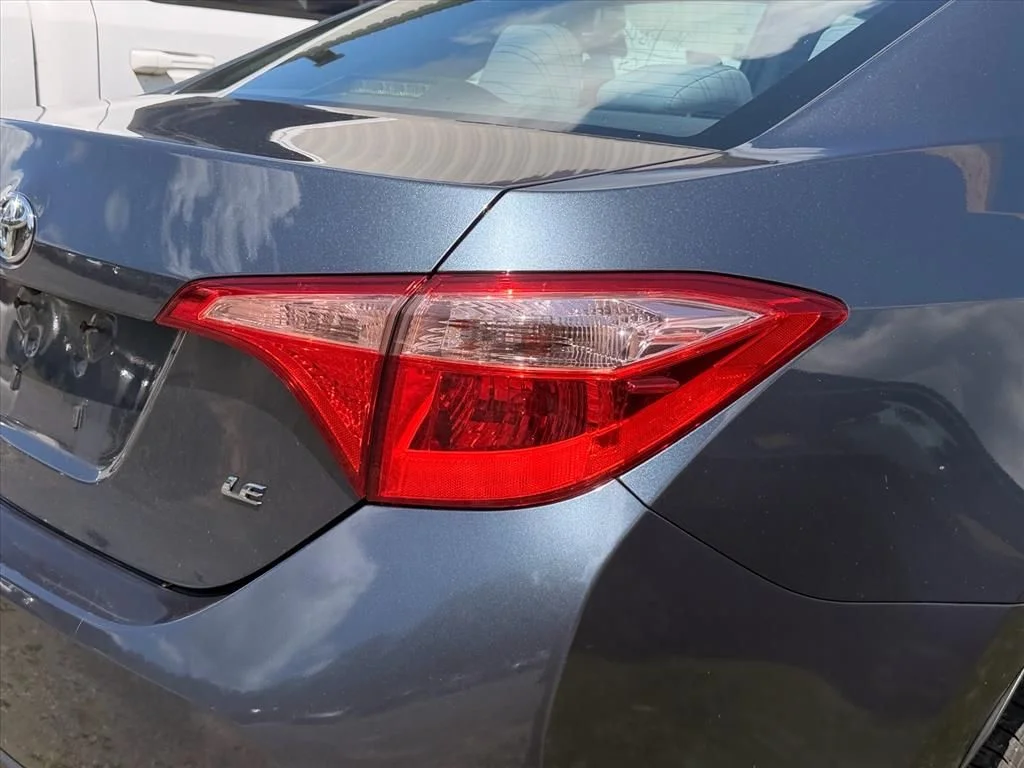 Used 2018 Gray Toyota LE image 25