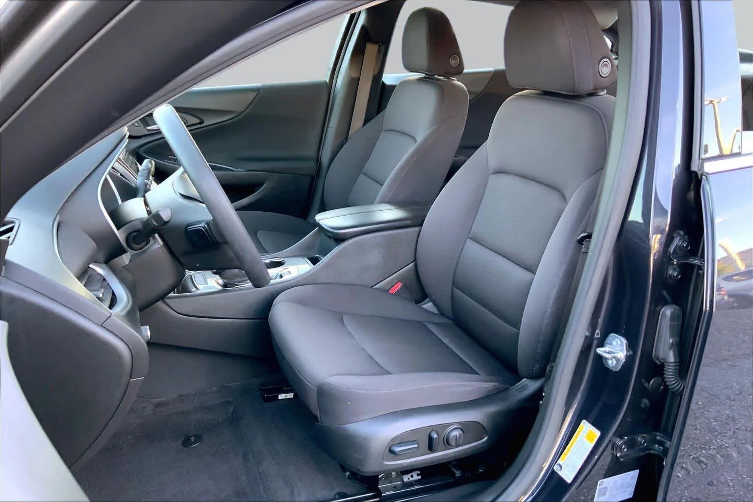 Used 2023 Dark Ash Metallic Chevrolet LT image 7