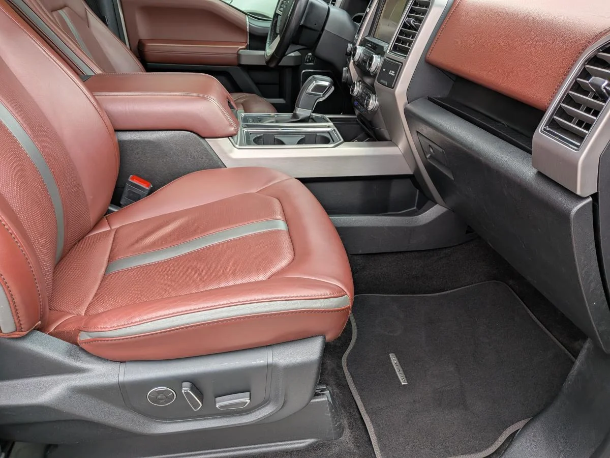 Used 2019 White Ford Platinum image 21