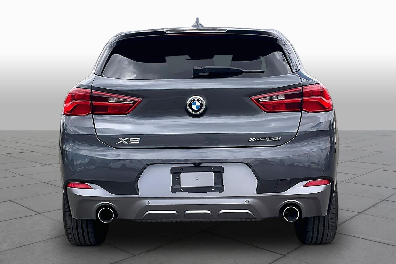 Used 2018 Mineral Gray Metallic BMW xDrive28i image 5