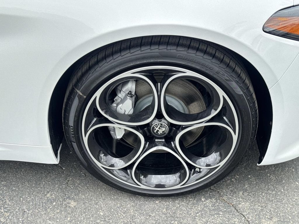 2026 Alfa Romeo Giulia Base - Photo 30