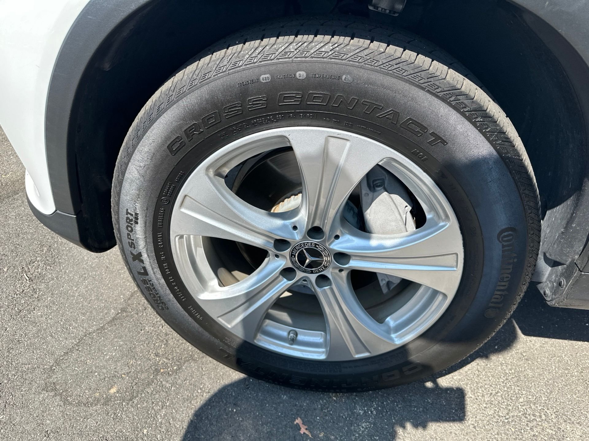 Used 2017 White Mercedes-Benz GLC 300 image 3