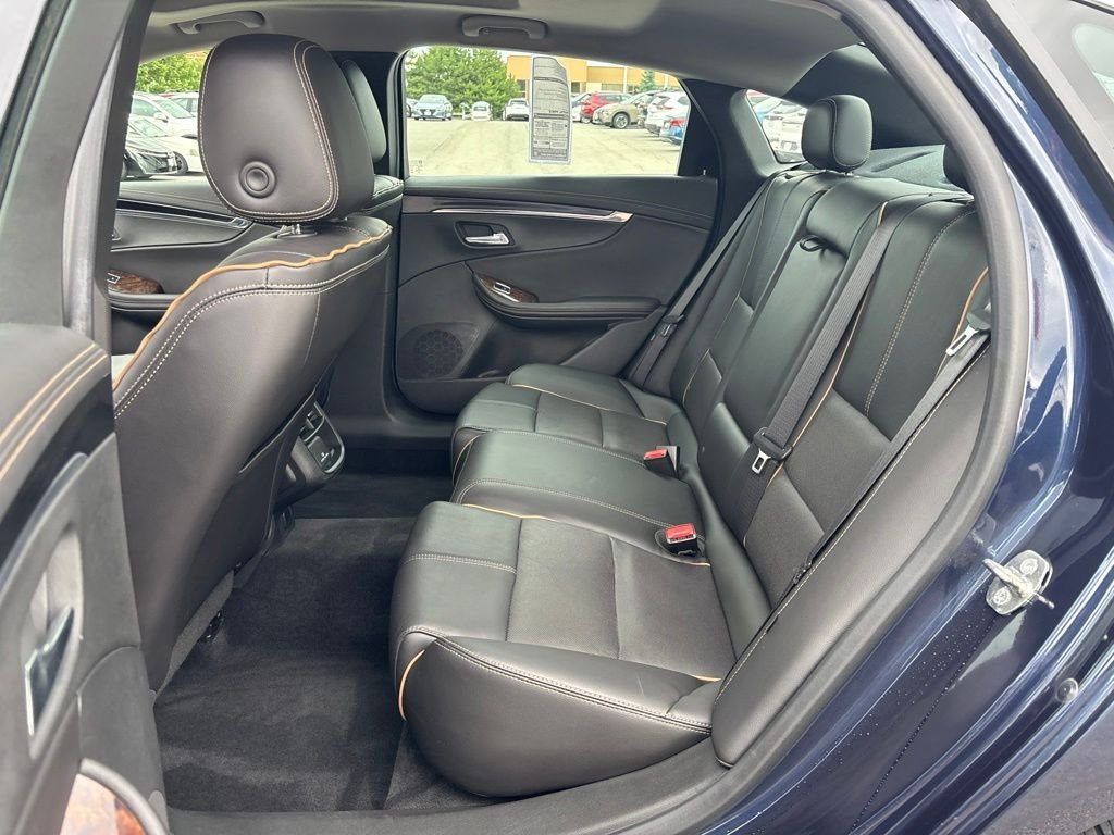 Used 2015 Blue Chevrolet LTZ image 12