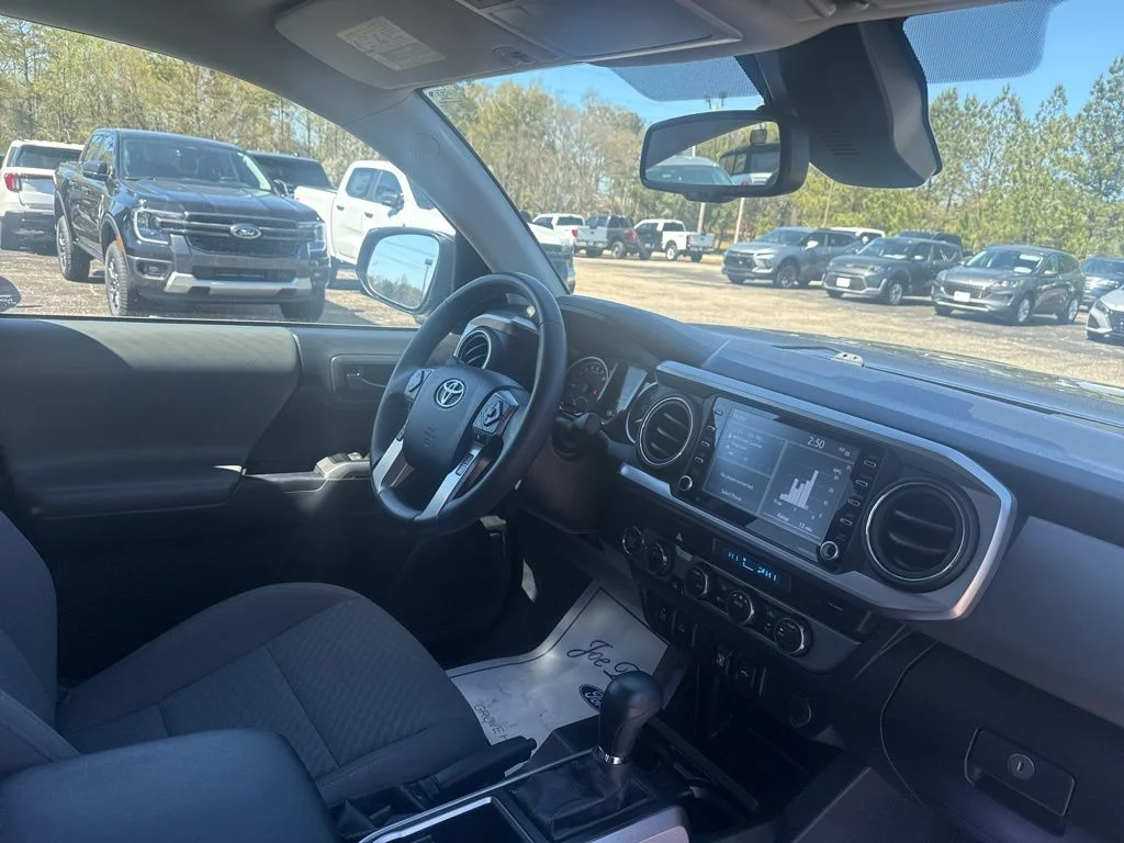 2023 Toyota Tacoma SR5 - Photo 7