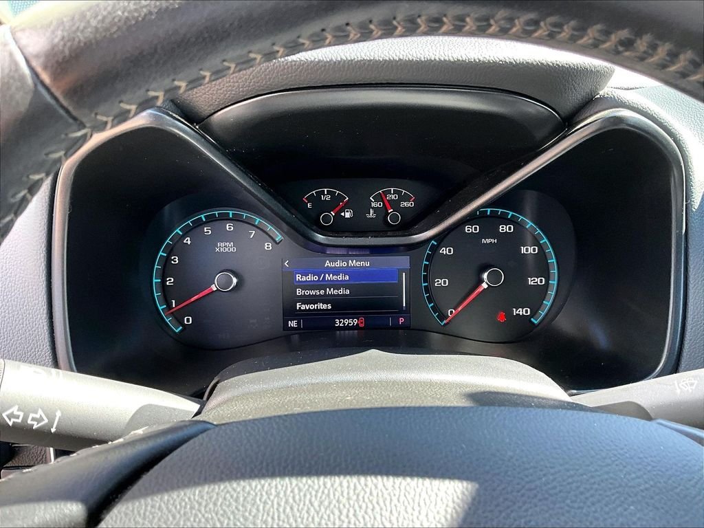 Used 2021 White Chevrolet Z71 image 14