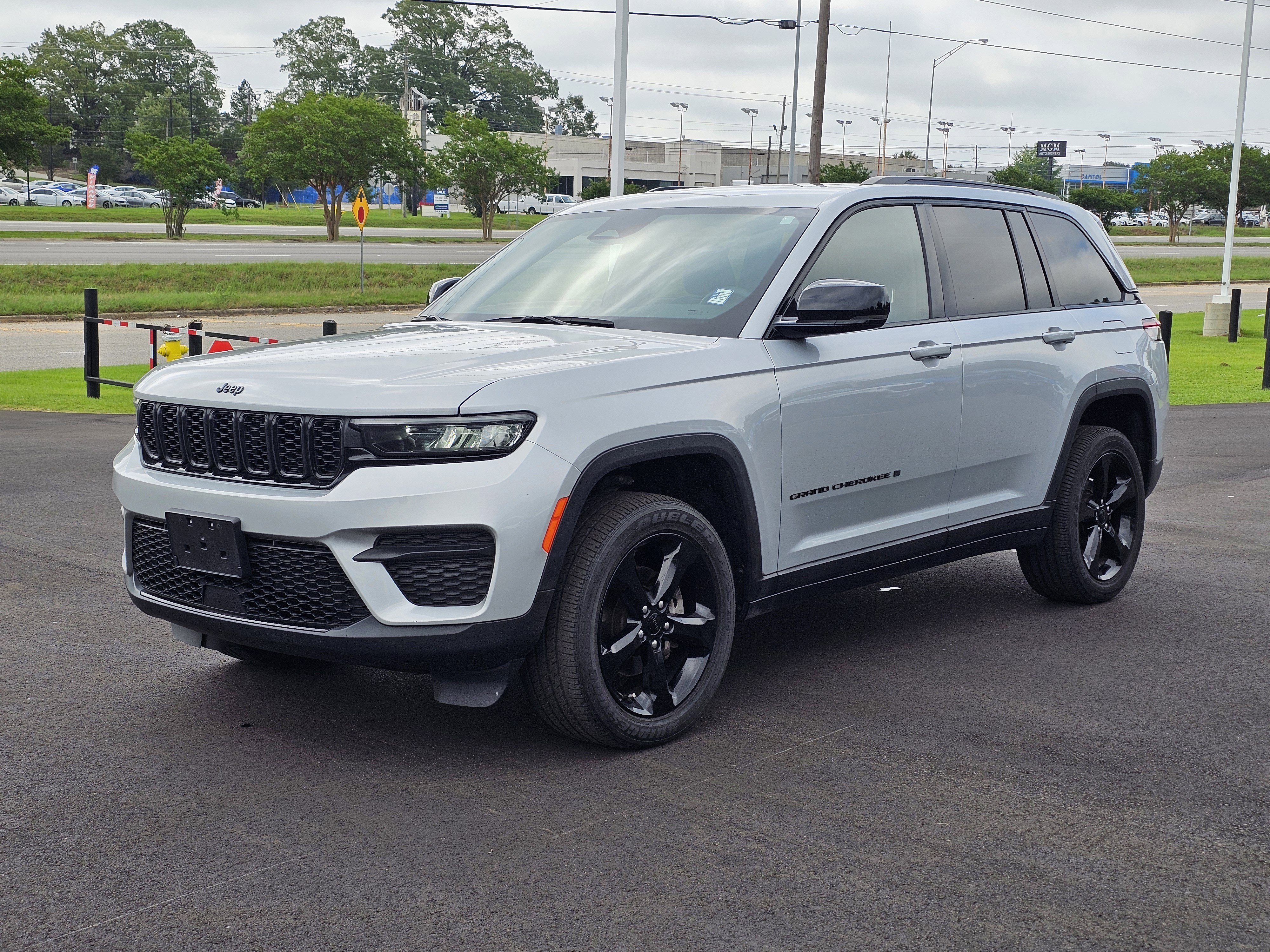 2023 Jeep Grand Cherokee Altitude 4x4's photo