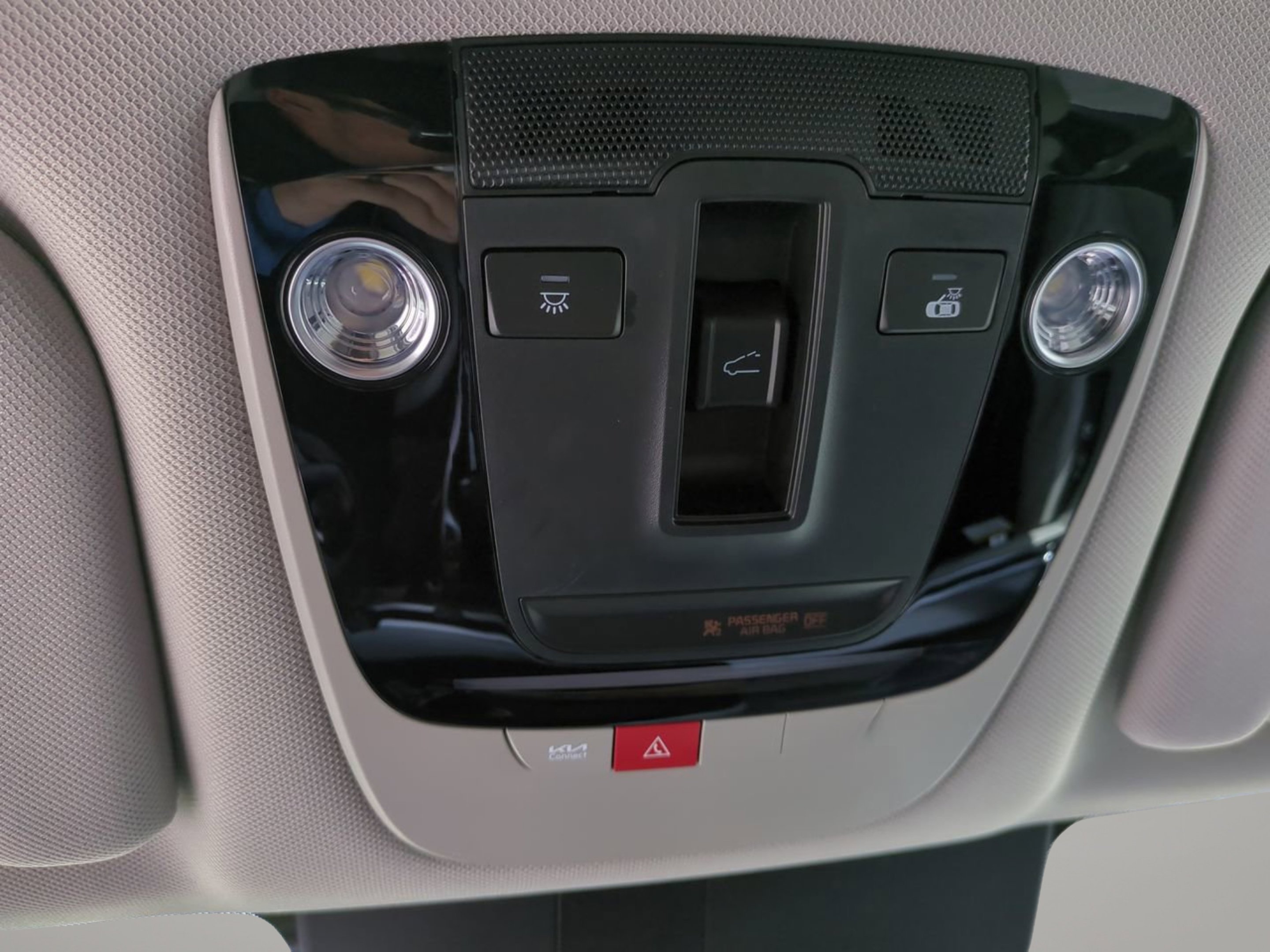 New 2026 Glacial White Pearl Kia S image 23