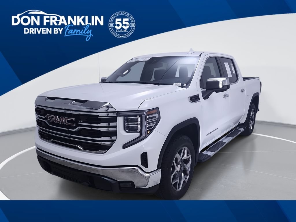 2022 GMC Sierra 4WD Crew Cab Short Box SLT's photo