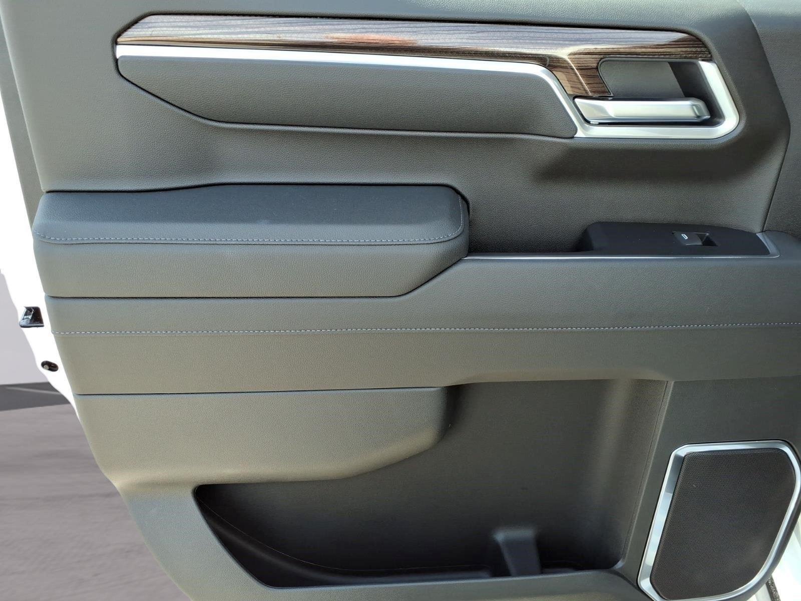 2026 Chevrolet Silverado 1500 RST - Photo 9