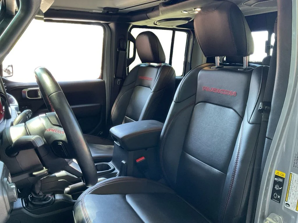 Used 2021 Silver Jeep Rubicon image 27