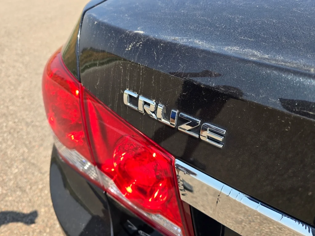 Used 2016 Black Granite Metallic Chevrolet LT image 10