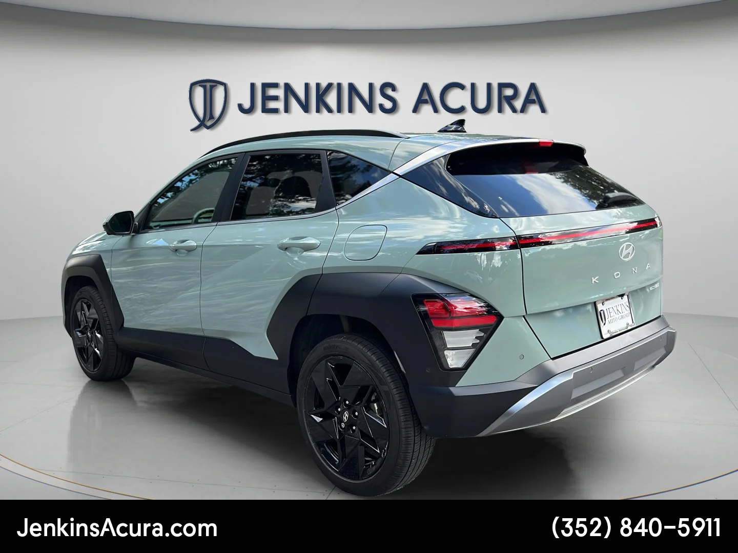 Used 2024 Mirage Green Hyundai Limited image 5