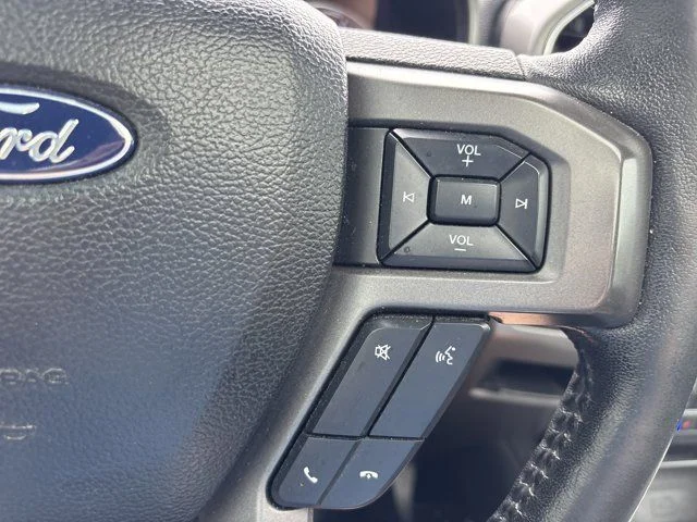 Used 2018 Silver Ford XLT image 31