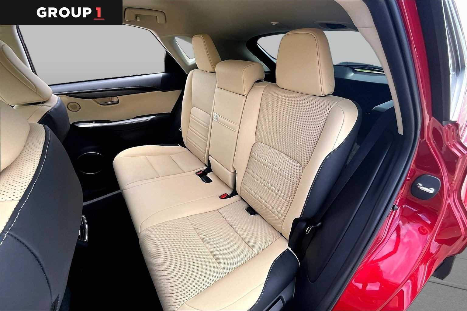 Certified Used 2020 Matador Red Mica Lexus  image 18