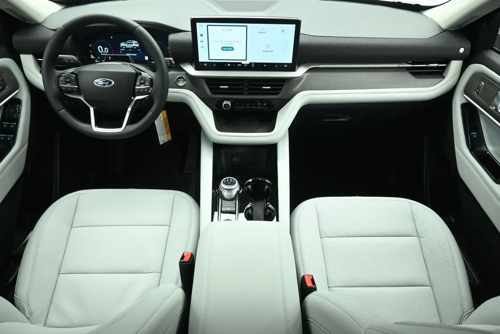 New 2026 White Ford Platinum image 20