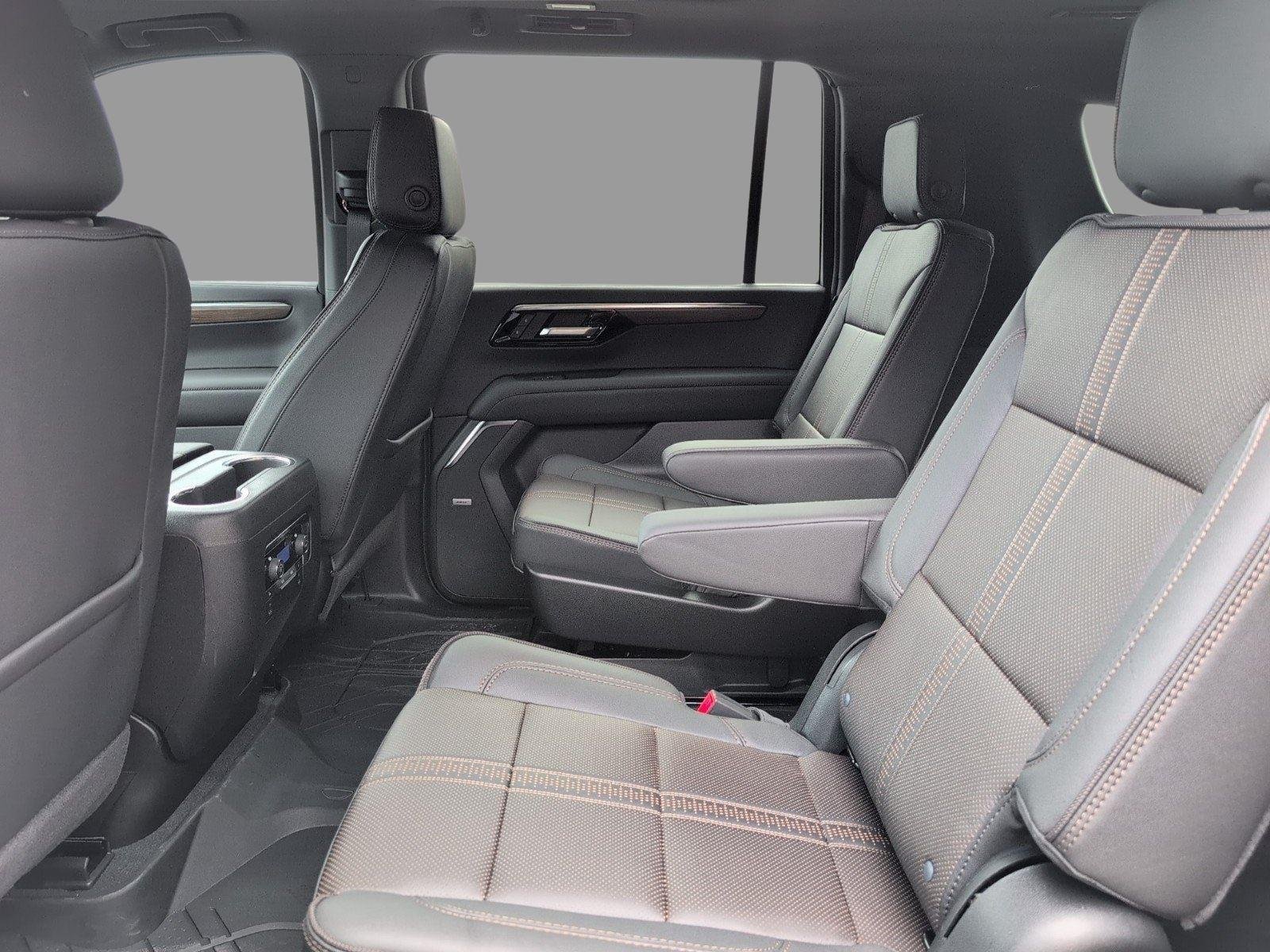 2026 Chevrolet Suburban High Country - Photo 33
