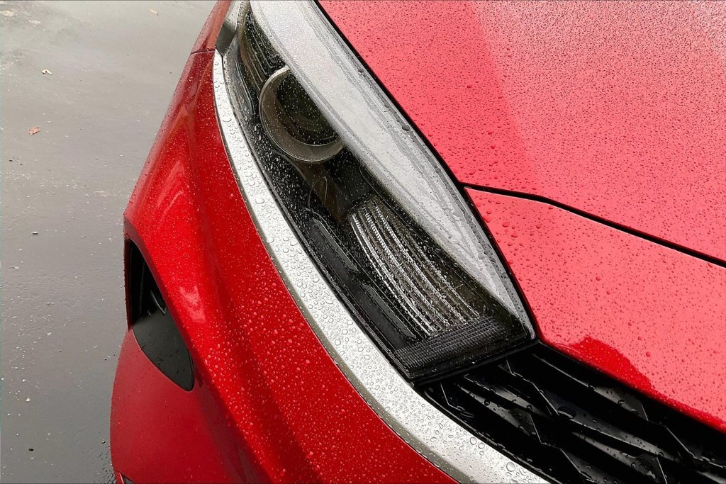 Used 2023 Red Kia LXS image 29
