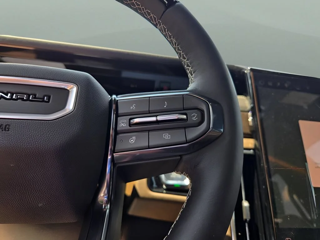 2026 GMC Yukon XL Denali Ultimate - Photo 33